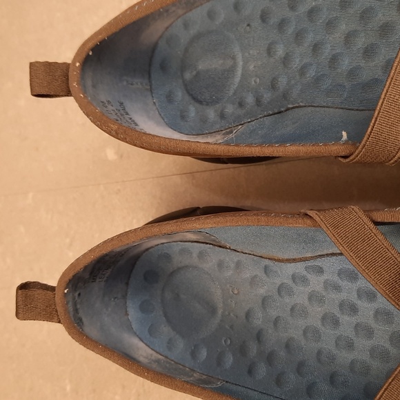 Privo brown mary jane slip on flats, size 6.5. - Picture 3 of 9